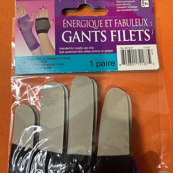 Elegant Black and Gray Fishnet Gloves Halloween costume - Picture 5 of 6